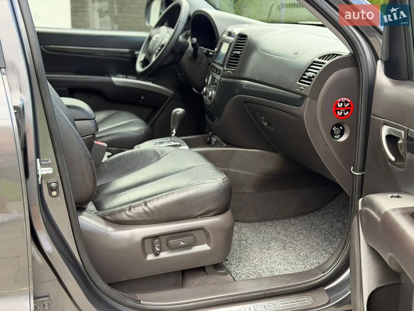 2011 Hyundai Santa Fe - мініатюра 11