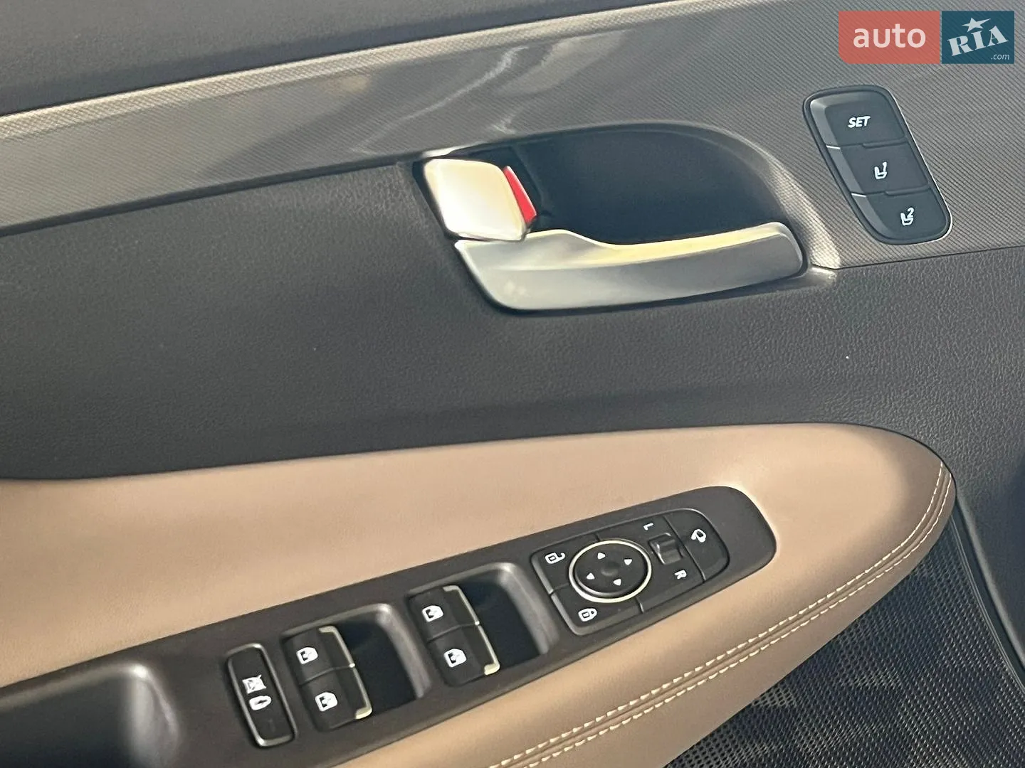 2018 Hyundai Santa Fe - мініатюра 20