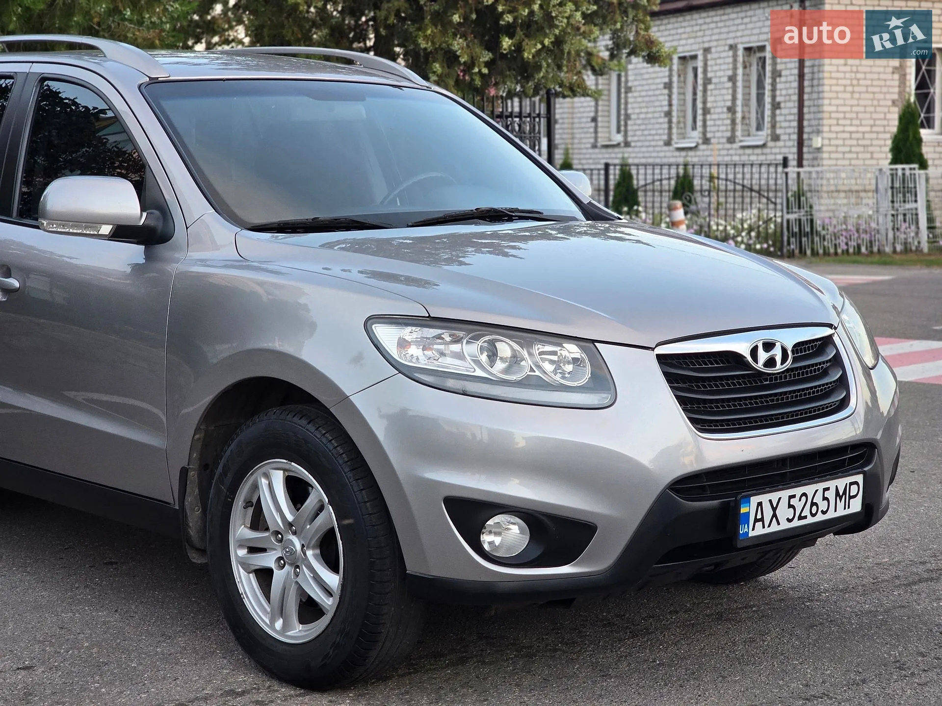 2010 Hyundai Santa Fe - мініатюра 11