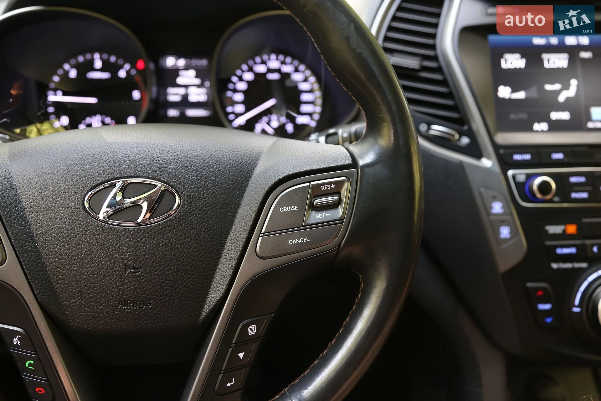 2017 Hyundai Santa Fe - мініатюра 20