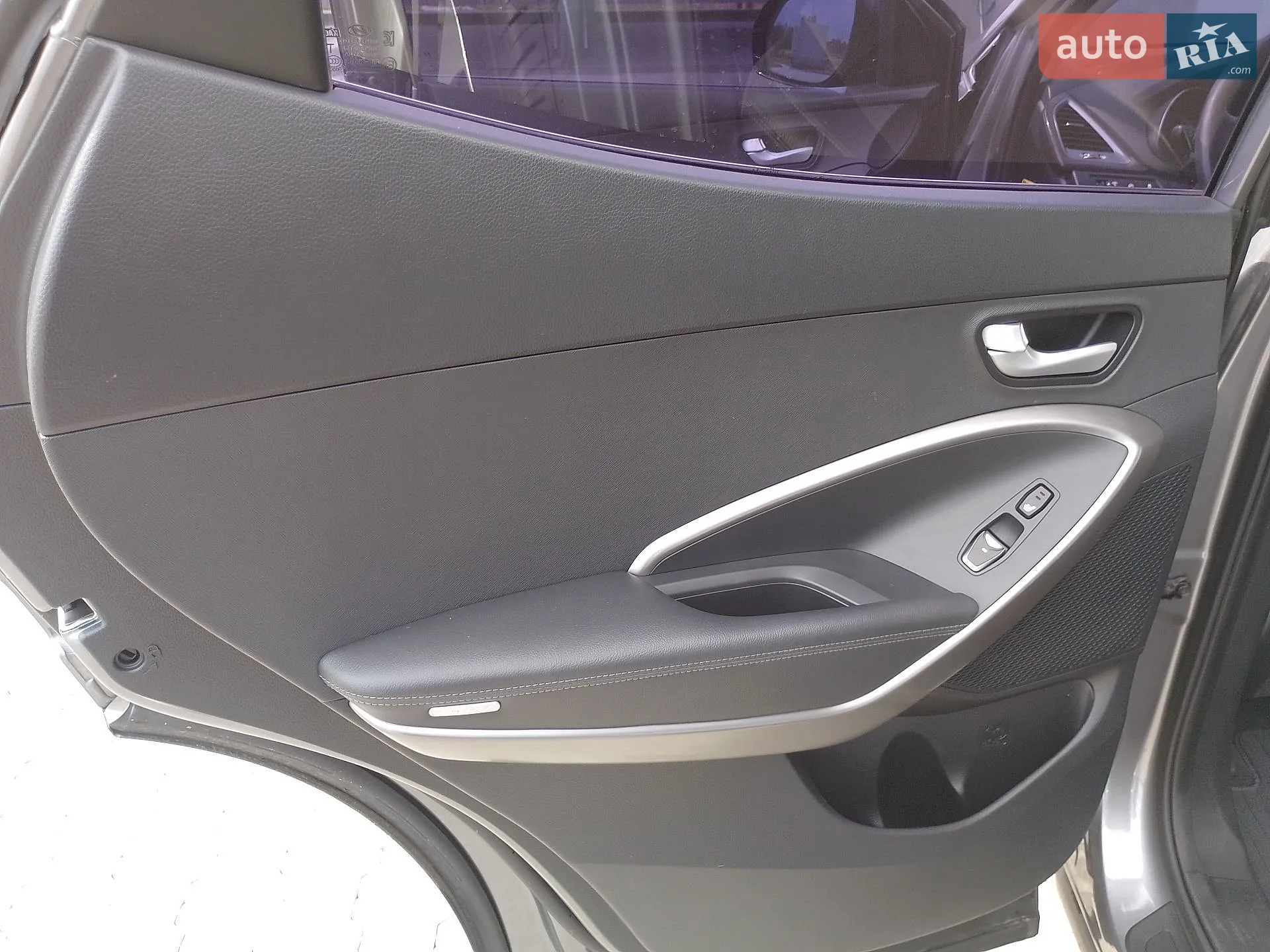2015 Hyundai Santa Fe - мініатюра 32