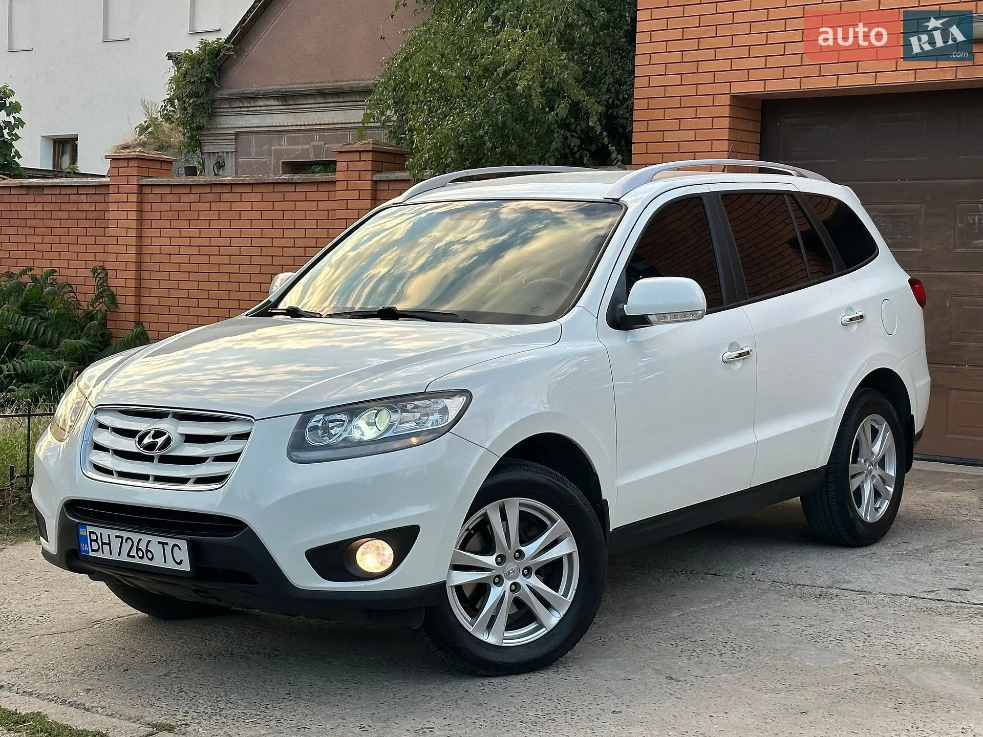 2011 Hyundai Santa Fe - мініатюра 3