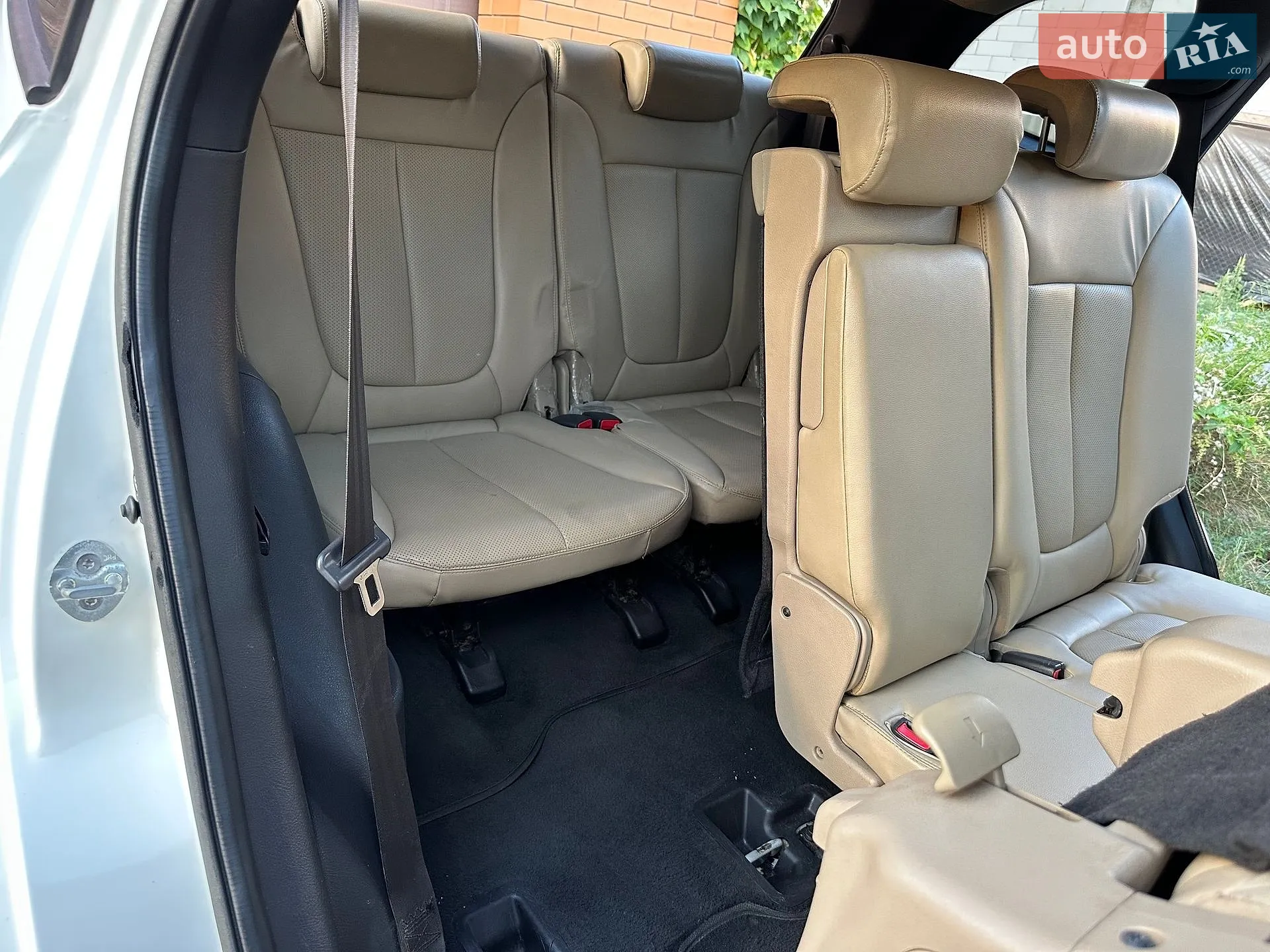 2011 Hyundai Santa Fe - мініатюра 100