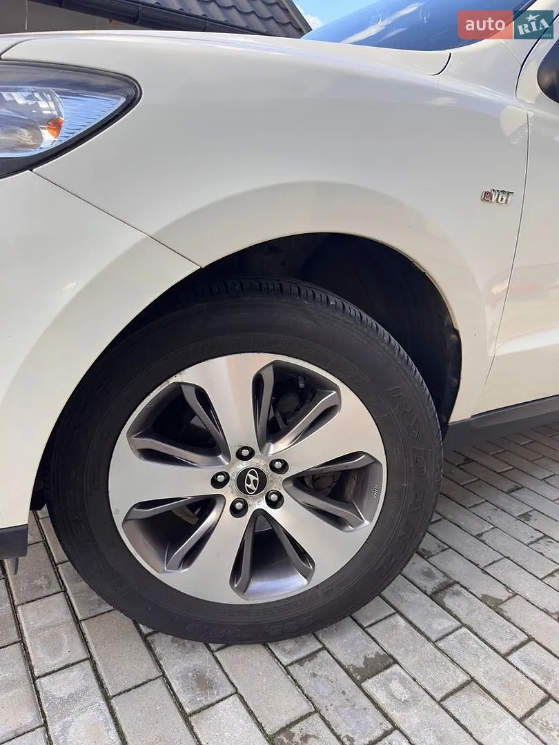 2011 Hyundai Santa Fe - мініатюра 22
