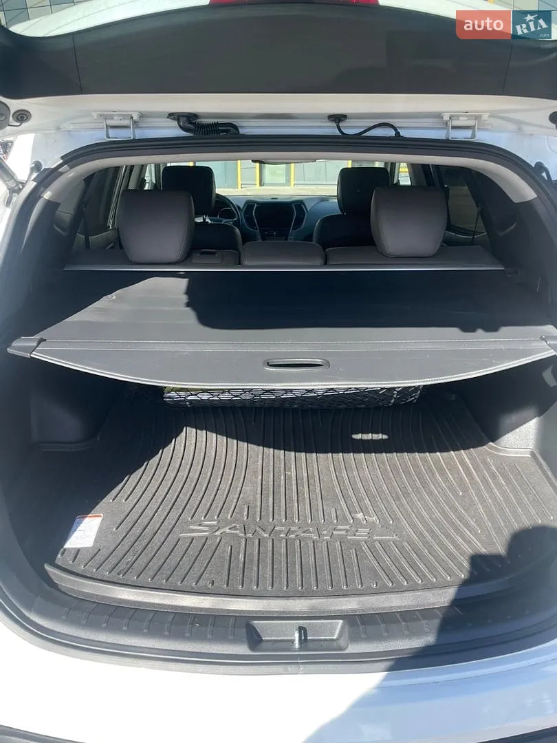2017 Hyundai Santa Fe - мініатюра 4