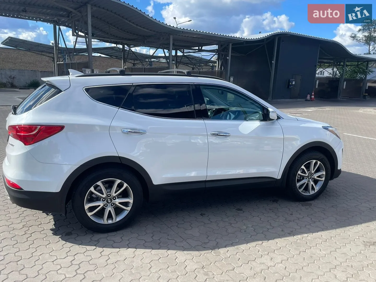 2017 Hyundai Santa Fe - мініатюра 15