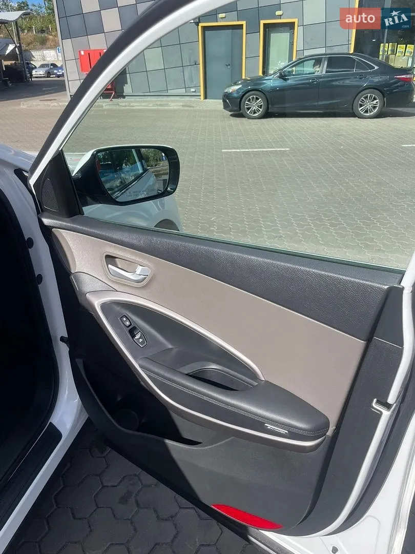 2017 Hyundai Santa Fe - мініатюра 29