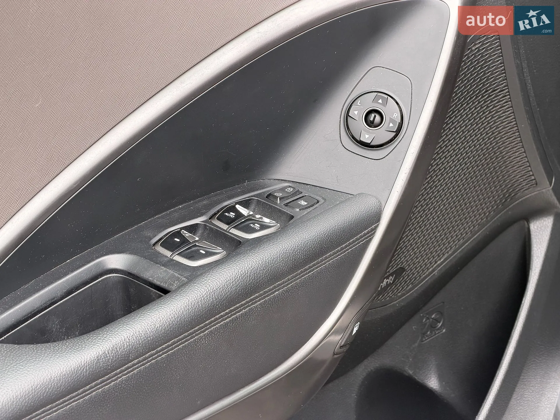 2018 Hyundai Santa Fe - мініатюра 50