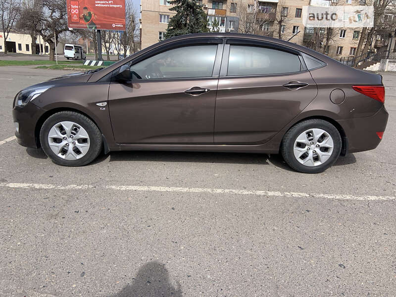 Седан Hyundai Solaris 2016 в Кривом Роге фото 4 Седан Hyundai Solaris 2016 в Кривом Роге