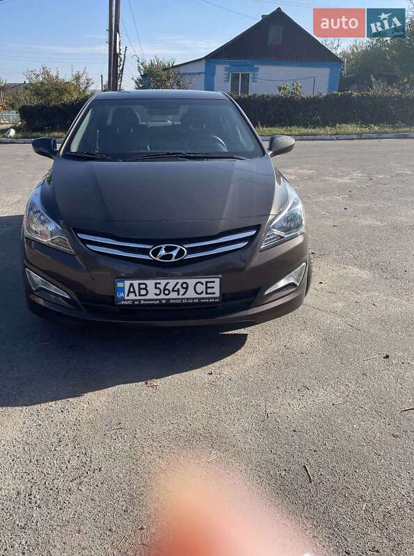 Седан Hyundai Solaris 2016 в Погребище