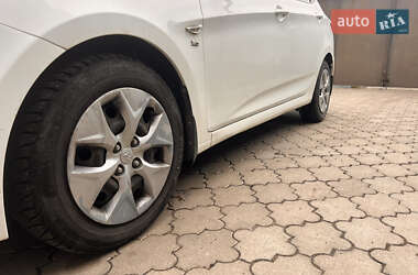 Седан Hyundai Solaris 2016 в 