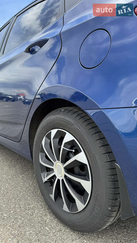 Седан Hyundai Solaris 2016 в Киеве