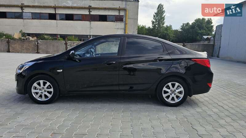 Седан Hyundai Solaris 2015 в Тернополе