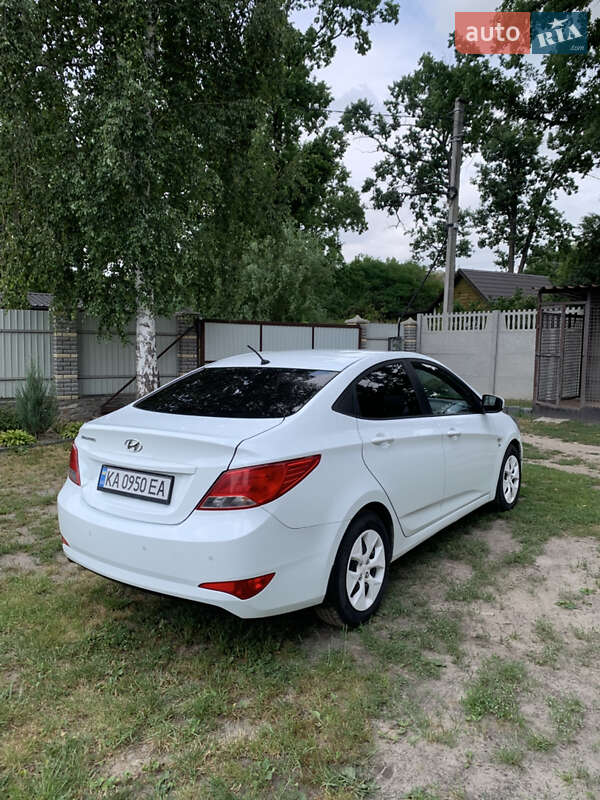 Седан Hyundai Solaris 2016 в Василькові