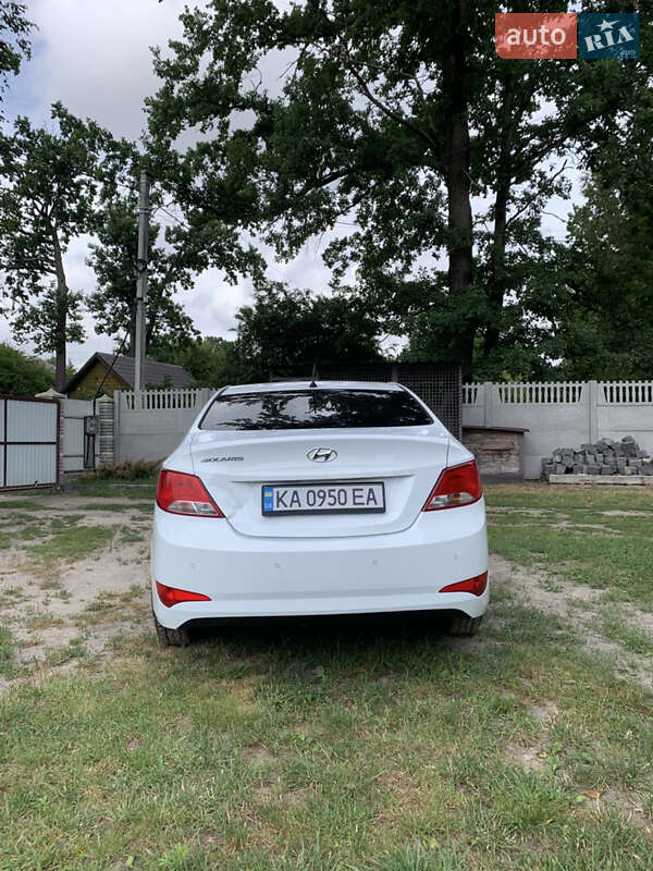 Седан Hyundai Solaris 2016 в Василькові