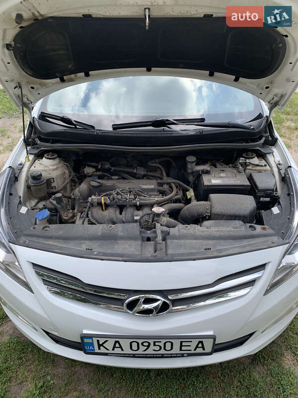 Седан Hyundai Solaris 2016 в Василькові
