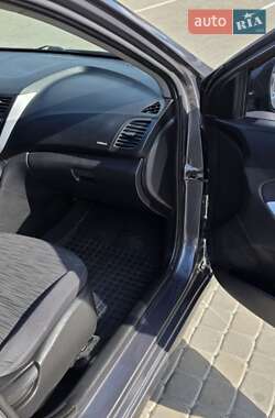 Седан Hyundai Solaris 2015 в 