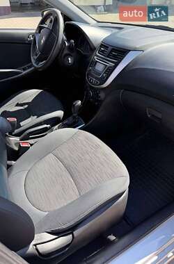 Седан Hyundai Solaris 2016 в 