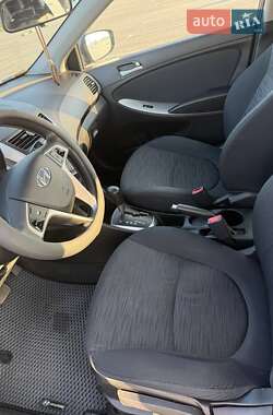 Седан Hyundai Solaris 2015 в 