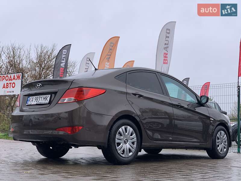 Седан Hyundai Solaris 2016 в Бердичеве