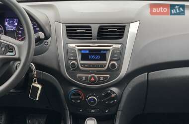 Седан Hyundai Solaris 2016 в 