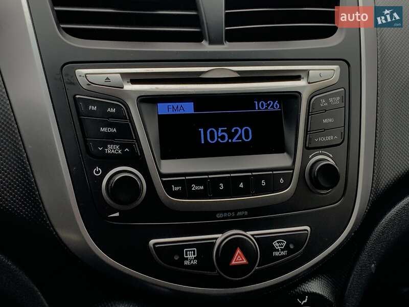 Седан Hyundai Solaris 2016 в Бердичеве