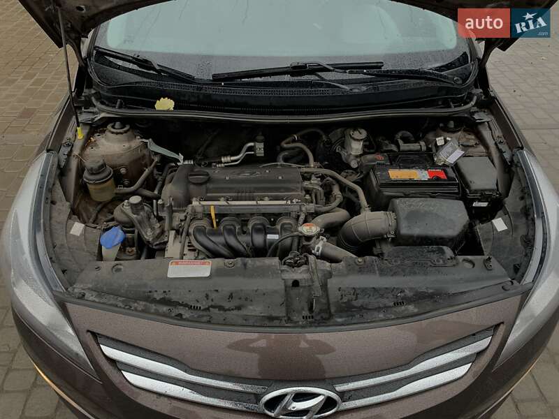 Седан Hyundai Solaris 2016 в Бердичеве