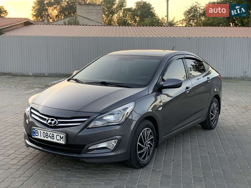 Седан Hyundai Solaris 2015 в Козельщине