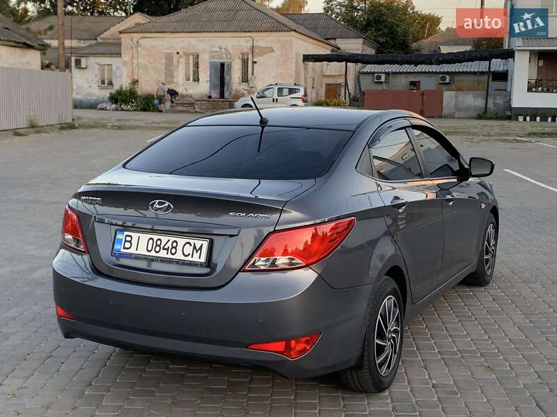 Седан Hyundai Solaris 2015 в Козельщине