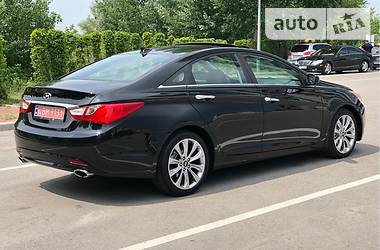 Седан Hyundai Sonata 2013 в Киеве