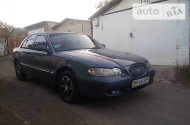 Седан Hyundai Sonata 1996 в Одессе