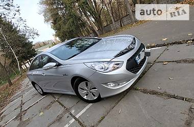 Седан Hyundai Sonata 2015 в Киеве