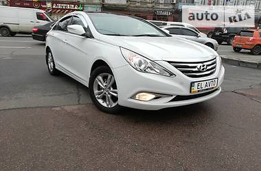 Седан Hyundai Sonata 2014 в Киеве