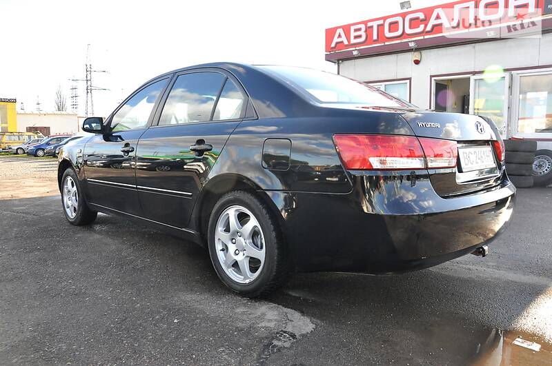 Седан Hyundai Sonata 2008 в Львове