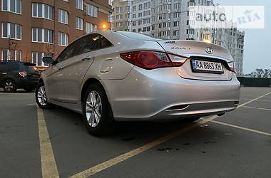 Седан Hyundai Sonata 2013 в Киеве