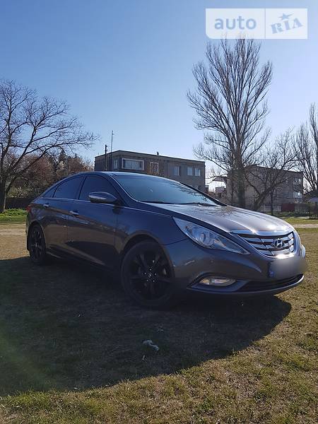 Седан Hyundai Sonata 2010 в Олешках