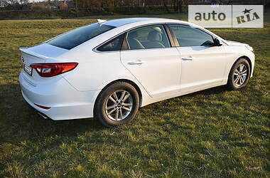 Седан Hyundai Sonata 2015 в 