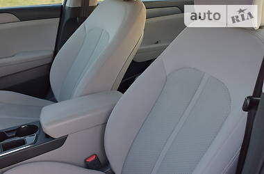 Седан Hyundai Sonata 2015 в 