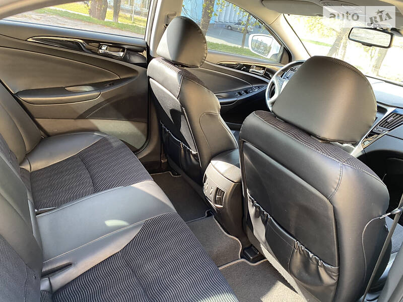Седан Hyundai Sonata 2012 в Києві