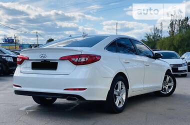 Седан Hyundai Sonata 2015 в 