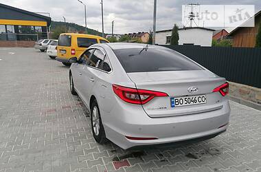 Седан Hyundai Sonata 2015 в Кременце