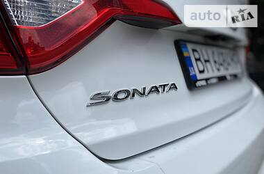 Седан Hyundai Sonata 2016 в Черновцах