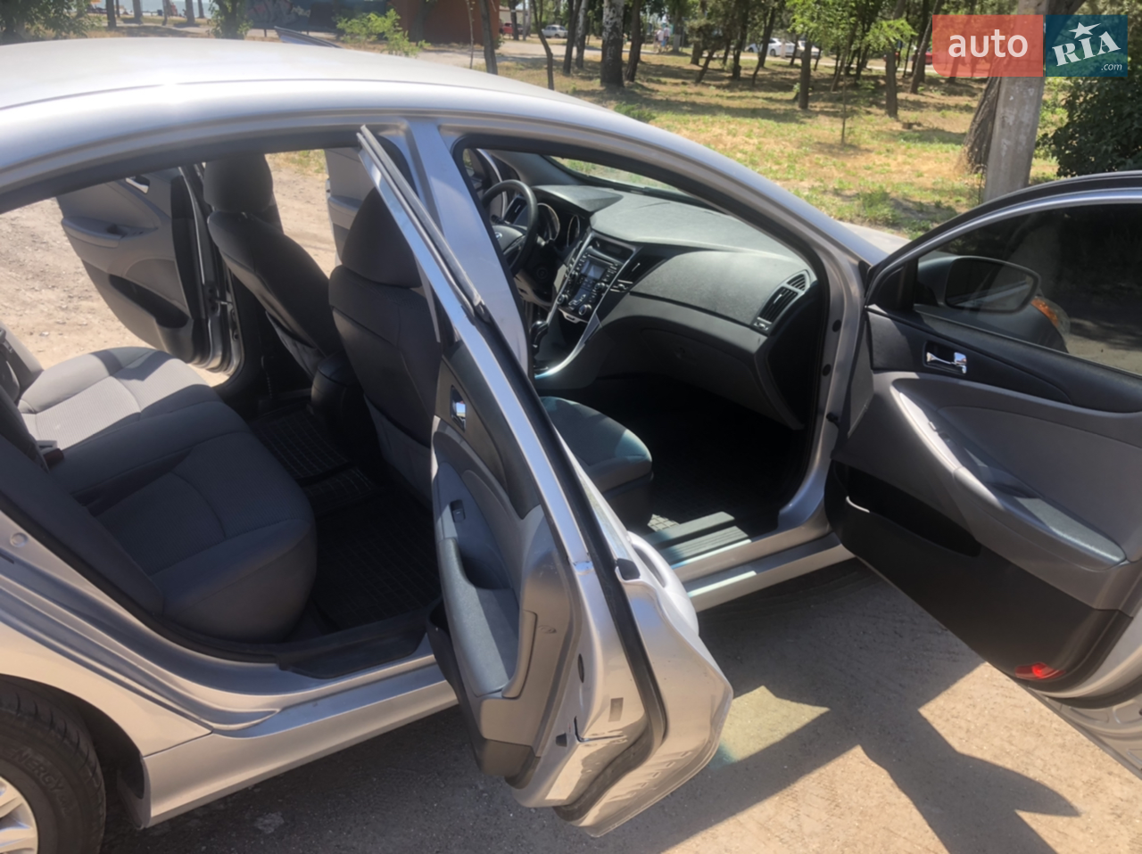 2011 Hyundai Sonata - мініатюра 9