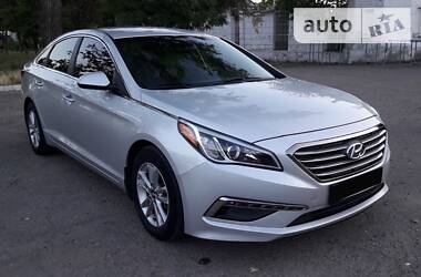 Седан Hyundai Sonata 2015 в Мариуполе