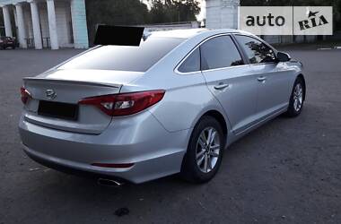 Седан Hyundai Sonata 2015 в Мариуполе