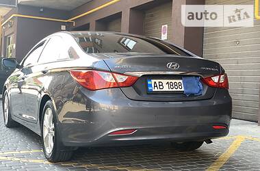 Седан Hyundai Sonata 2011 в 
