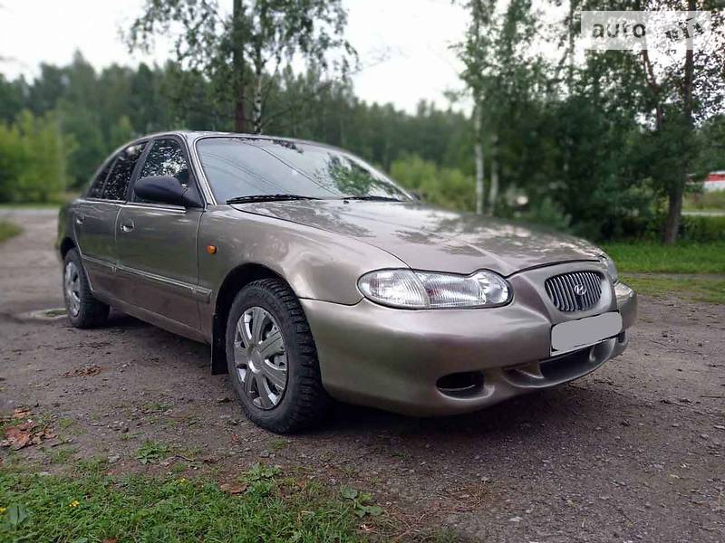 Седан Hyundai Sonata 1997 в Каховке