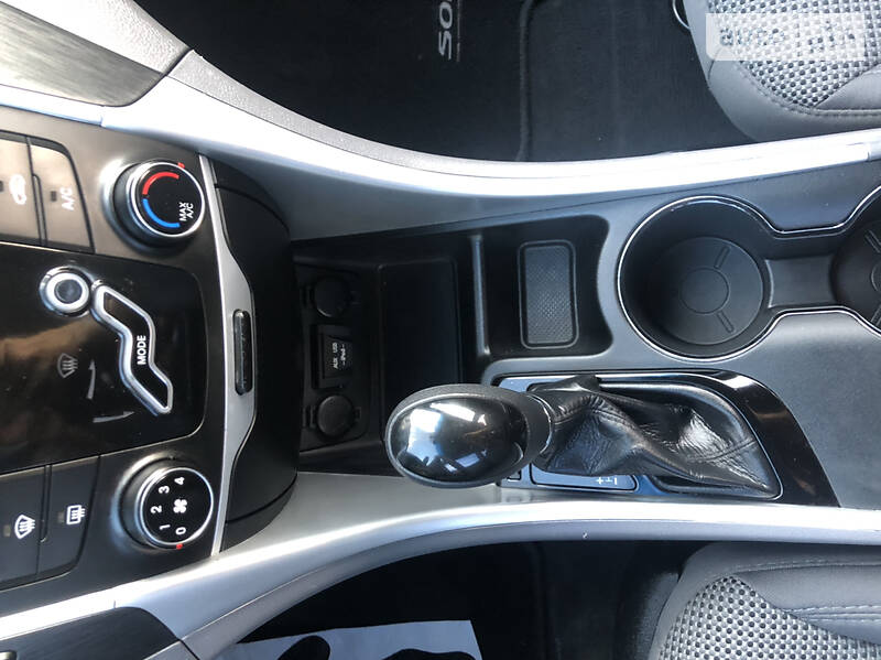 Седан Hyundai Sonata 2010 в Києві