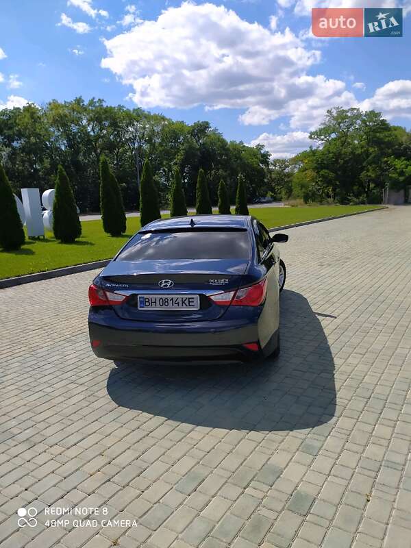 Седан Hyundai Sonata 2014 в Білгороді-Дністровському