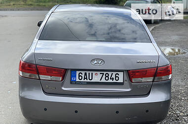 Седан Hyundai Sonata 2006 в Хусте